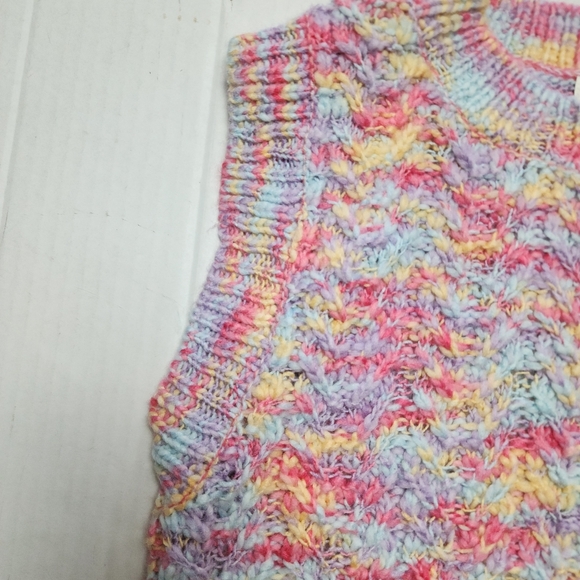 NWT Sweater Vest - Picture 6 of 12